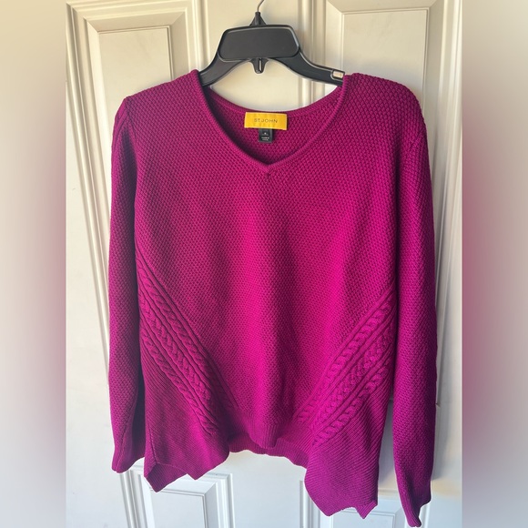 St. John Sweaters - ST. JOHN vneck 100% wool sweater pink magenta size medium womens designer